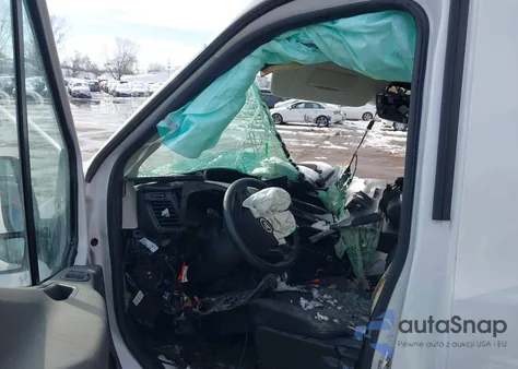 2021 Ford Transit-250 z USA, uszkodzony, nr VIN 1FTBR1C89MKA63968